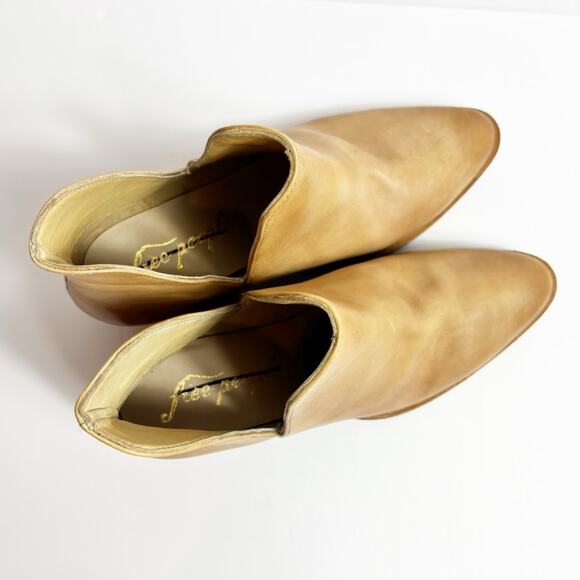 FREE PEOPLE CHARM BOOT IN TAN WOMEN BOOTS SIZE 37 OR 7 NEW WITH STICKER TAGS - Picture 6 of 6